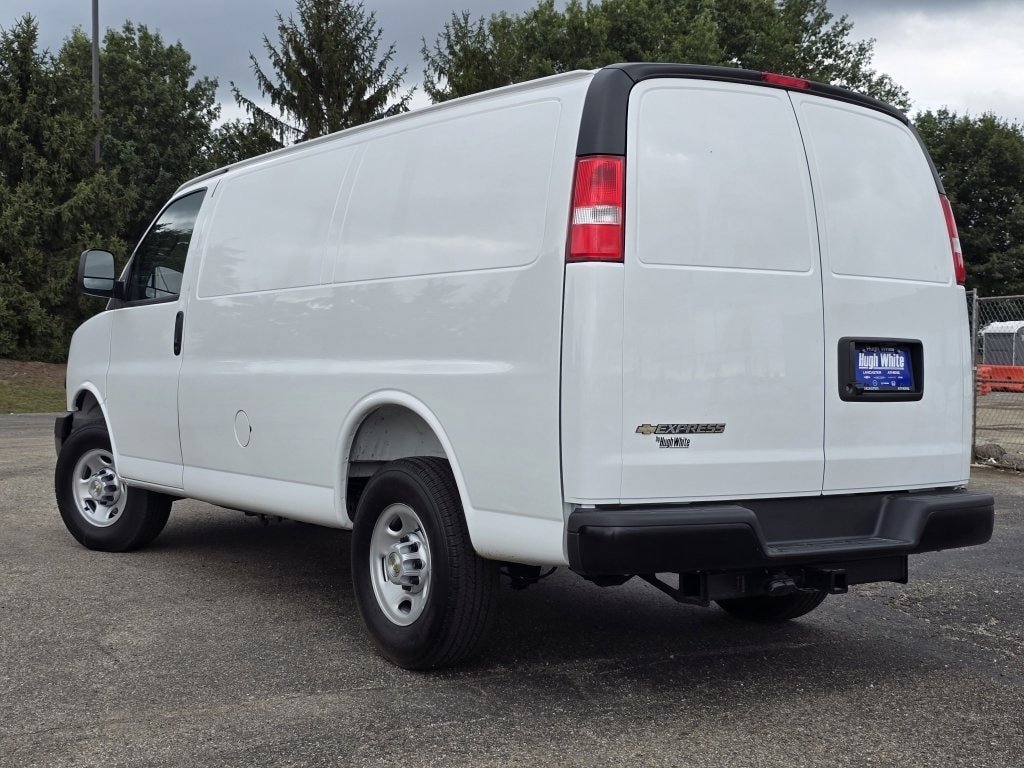 New 2025 Chevrolet Express 2500 w/ Driver Convenience Package RWD image 9