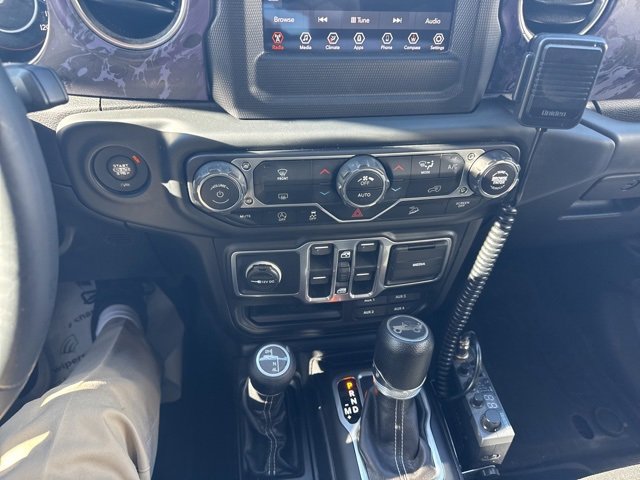 Used 2018 Jeep Wrangler Unlimited Sahara image 19