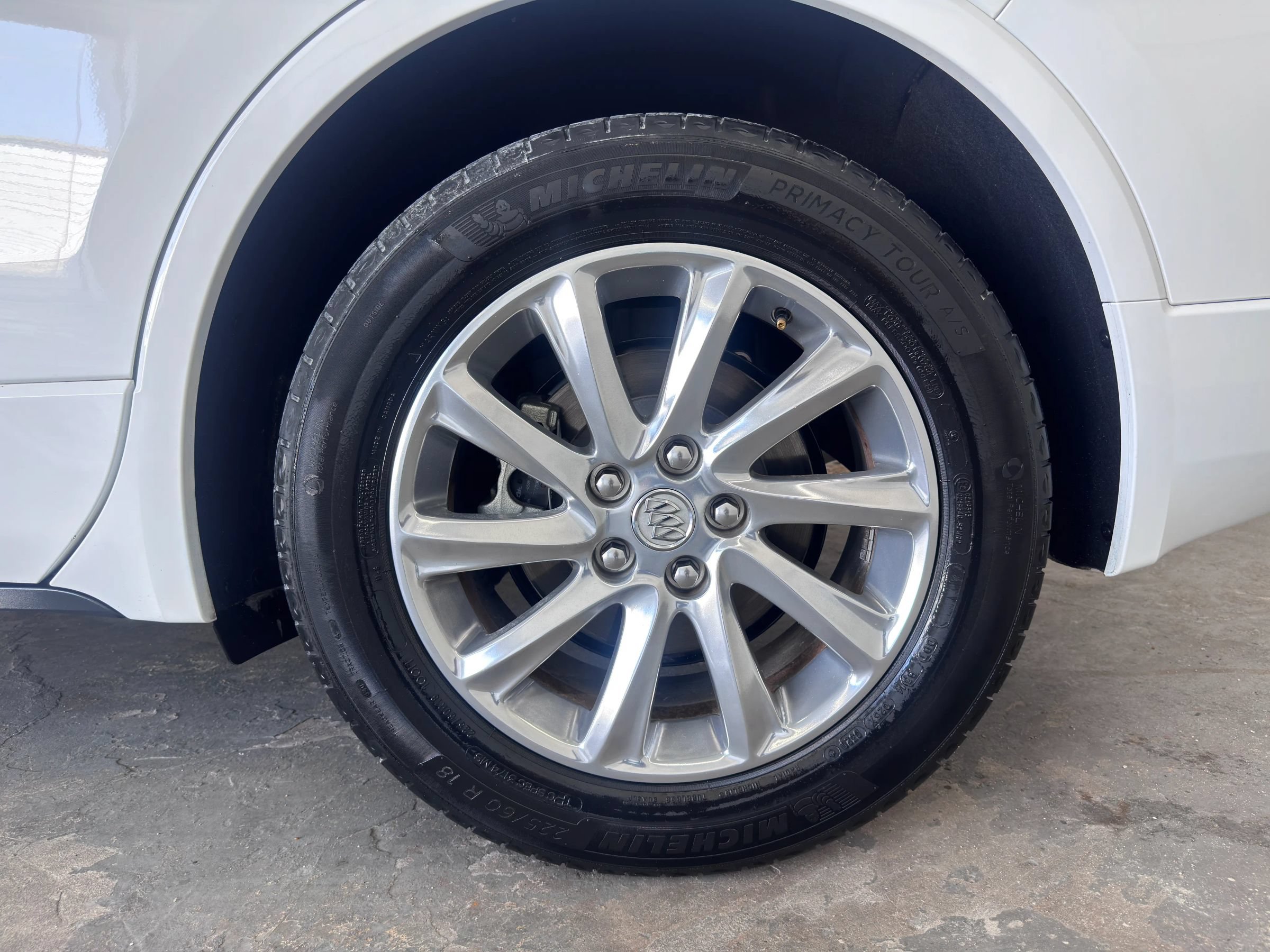 Used 2020 Buick Envision Essence FWD image 14