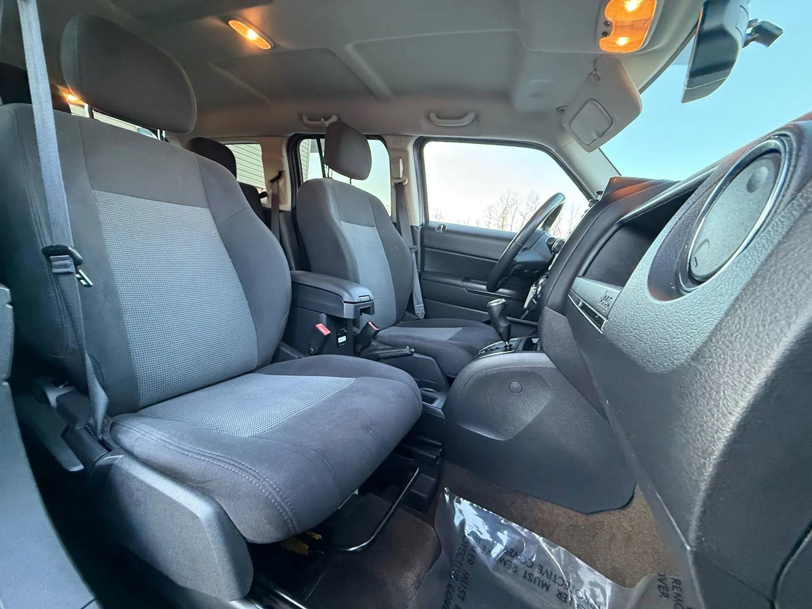 Used 2017 Jeep Patriot Latitude image 16