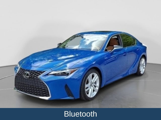 Used 2023 Lexus IS 300 w/ Comfort Package RWD image 4