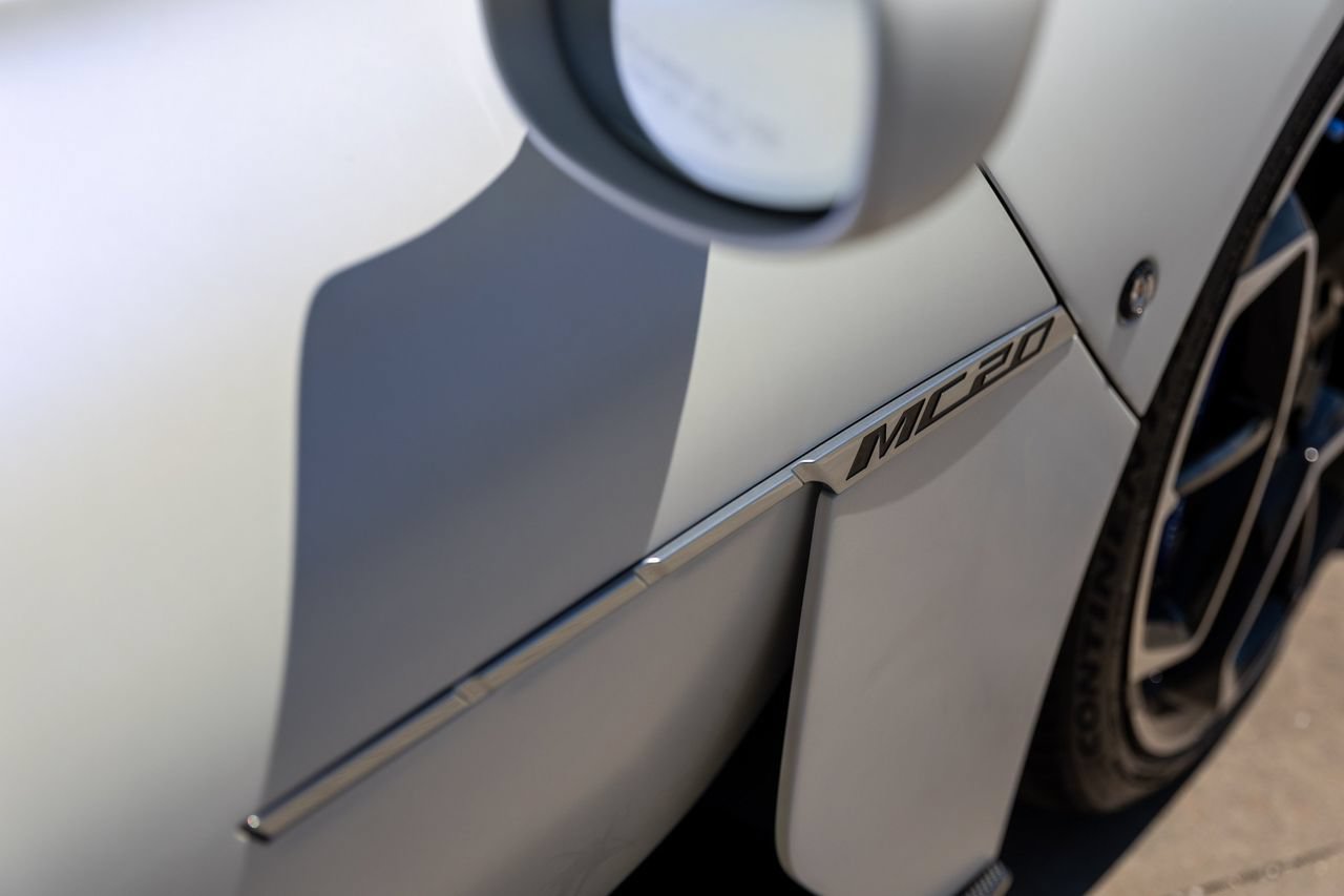 Used 2022 Maserati MC20 Coupe RWD image 11
