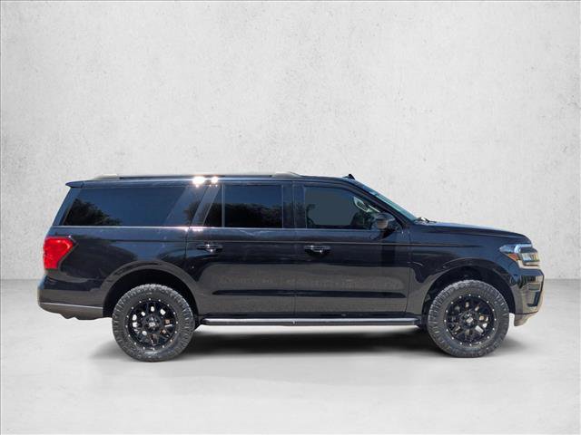 Used 2022 Ford Expedition Max XLT RWD image 4