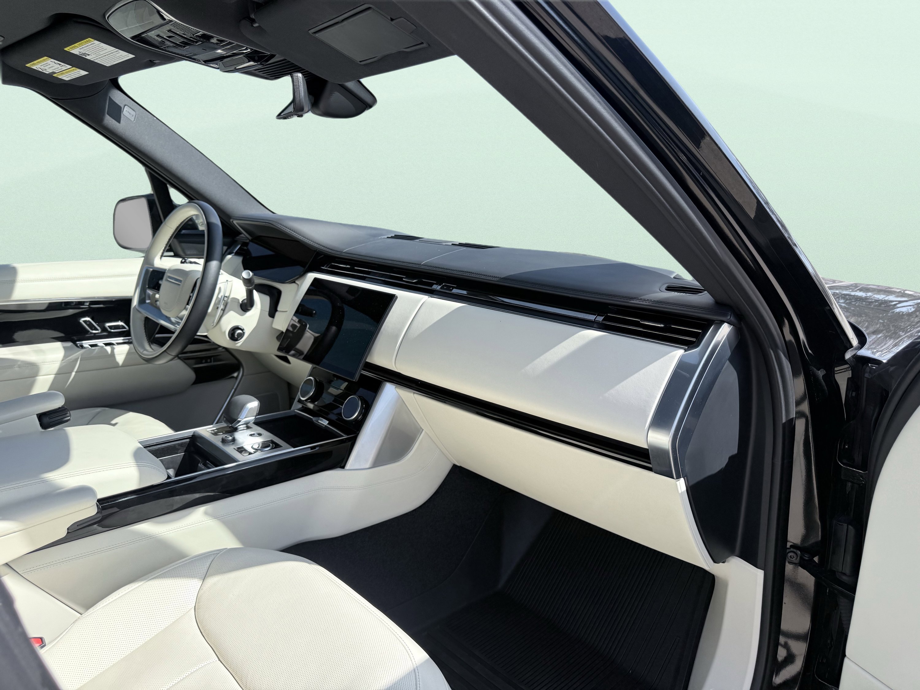 Used 2023 Land Rover Range Rover Long Wheelbase Autobiography image 62