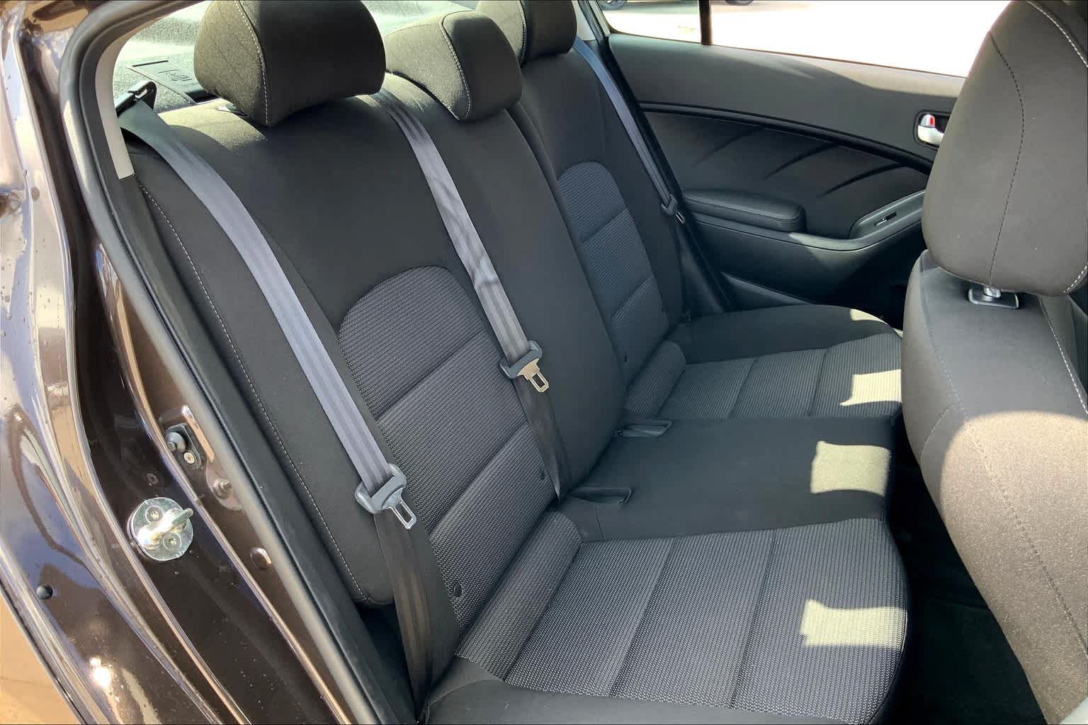 Used 2018 Kia Forte LX FWD image 19