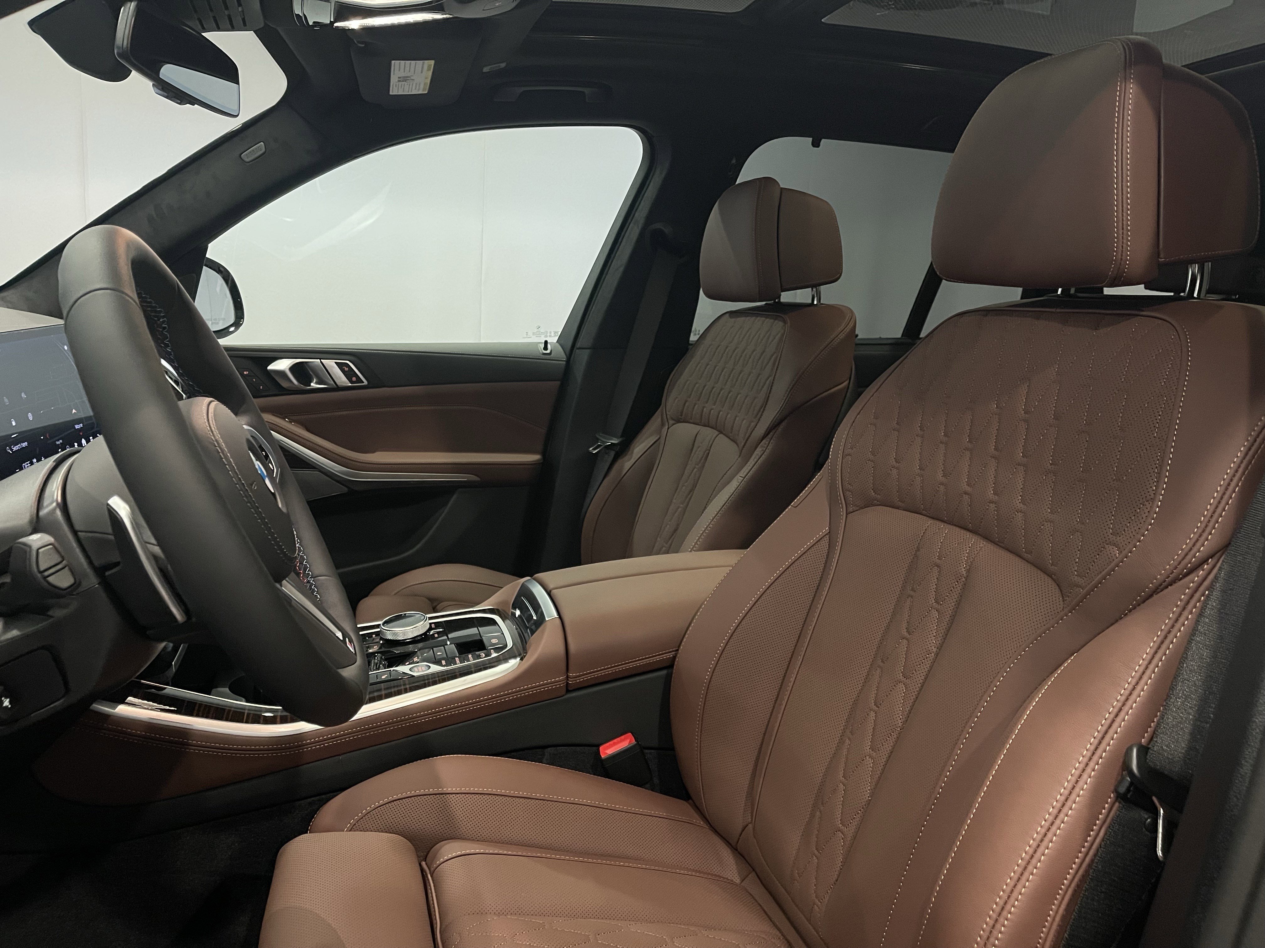 New 2026 BMW X5 M60i w/ Executive Package AWD/4WD image 8