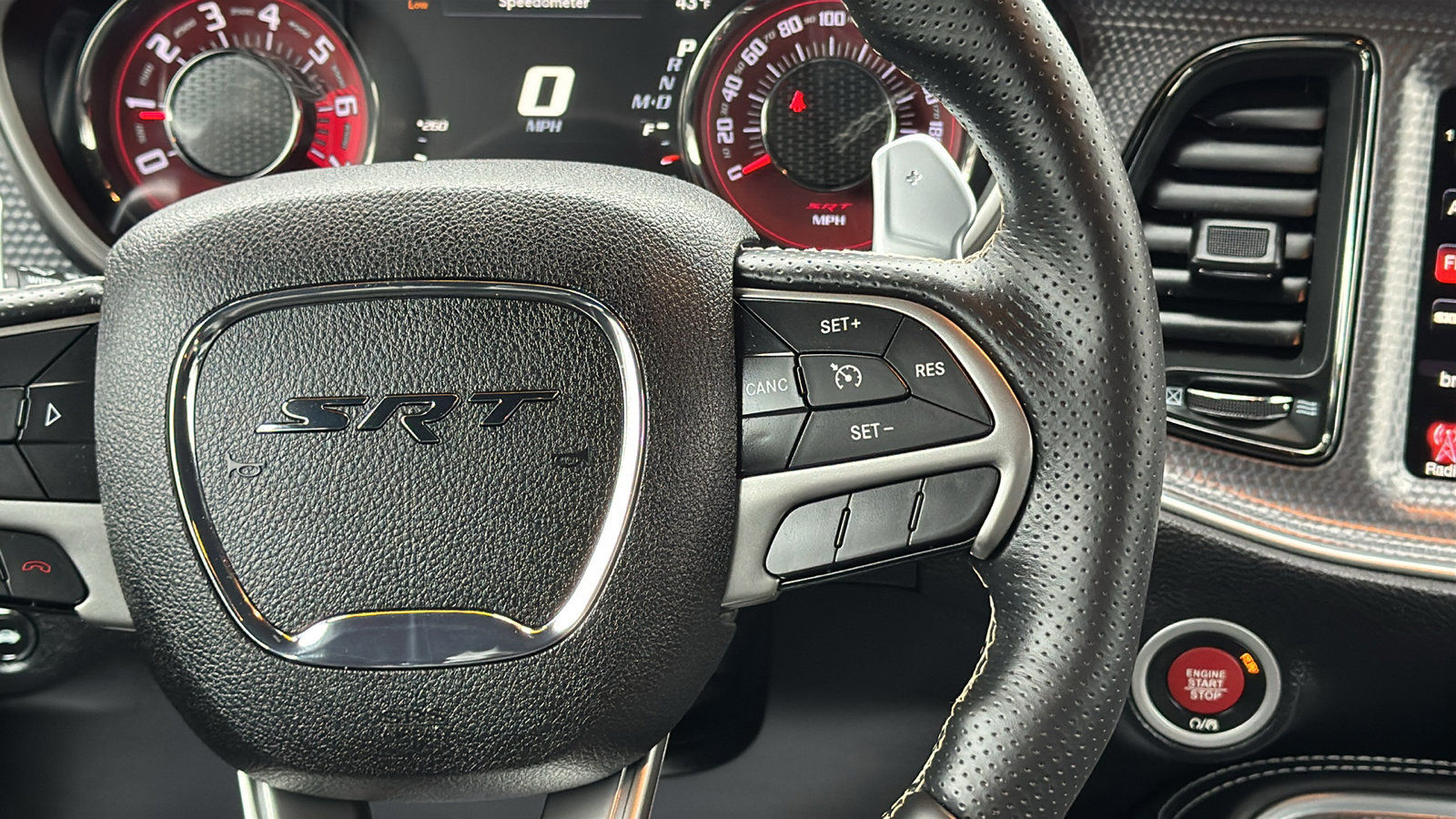 Used 2016 Dodge Challenger SRT Hellcat image 20