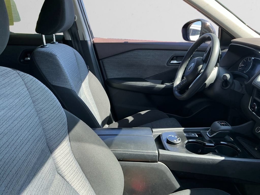 Used 2023 Nissan Rogue SV AWD/4WD image 15