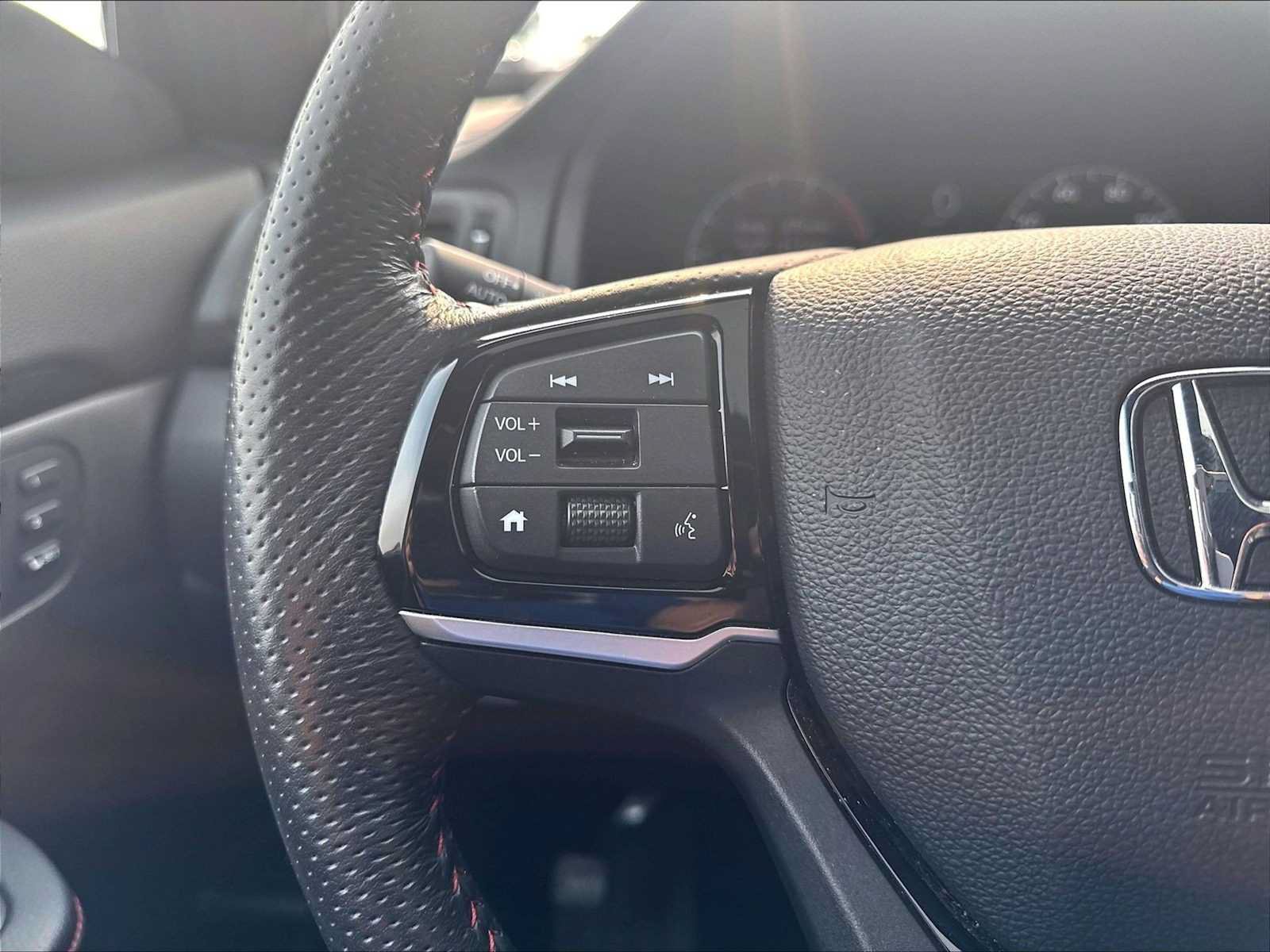 Used 2025 Honda Ridgeline Black Edition image 20