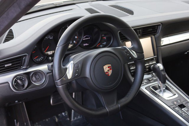 Used 2013 Porsche 911 Carrera 4 AWD/4WD image 23