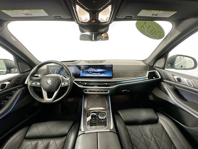 Used 2024 BMW X5 xDrive40i AWD/4WD image 3