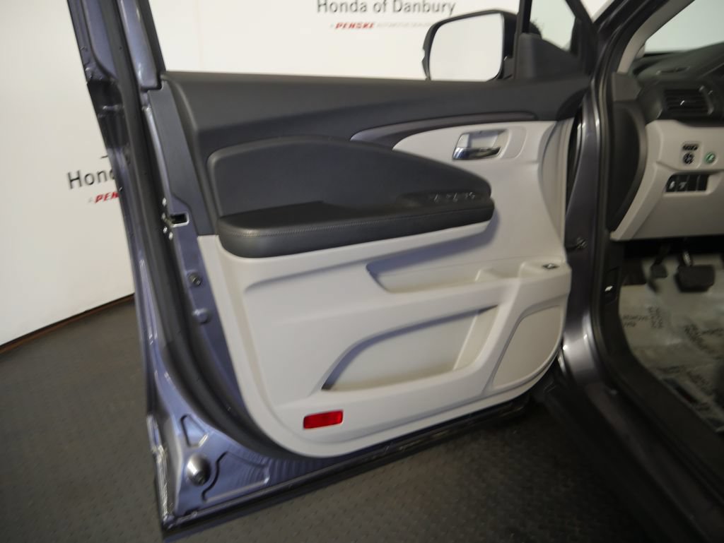 Used 2019 Honda Ridgeline RTL-T image 13
