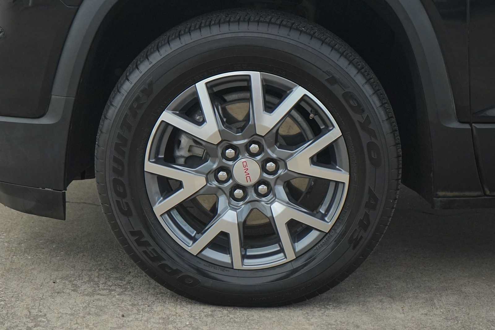 Used 2023 GMC Acadia SLT FWD image 7