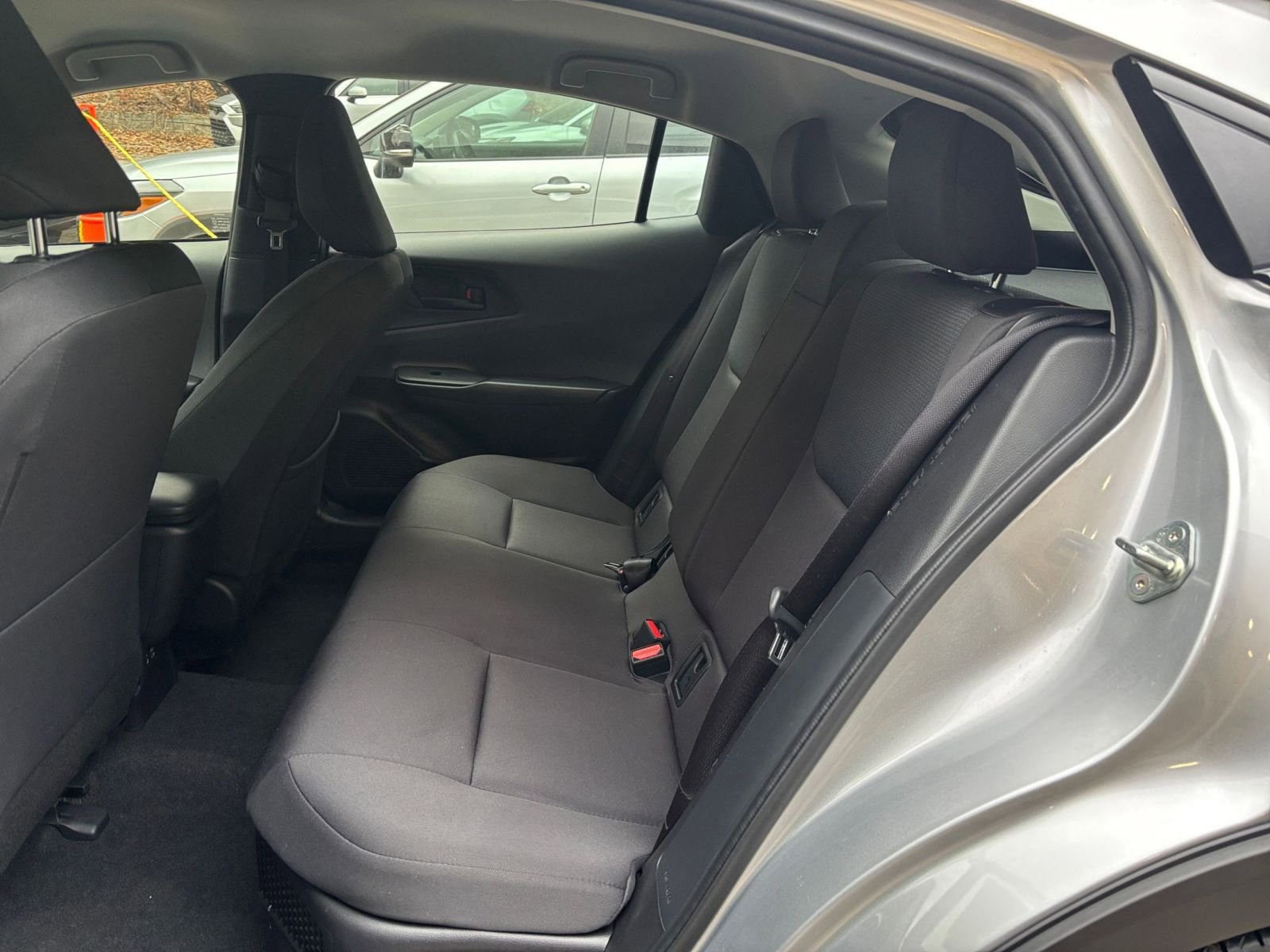 Used 2025 Toyota Prius LE image 35