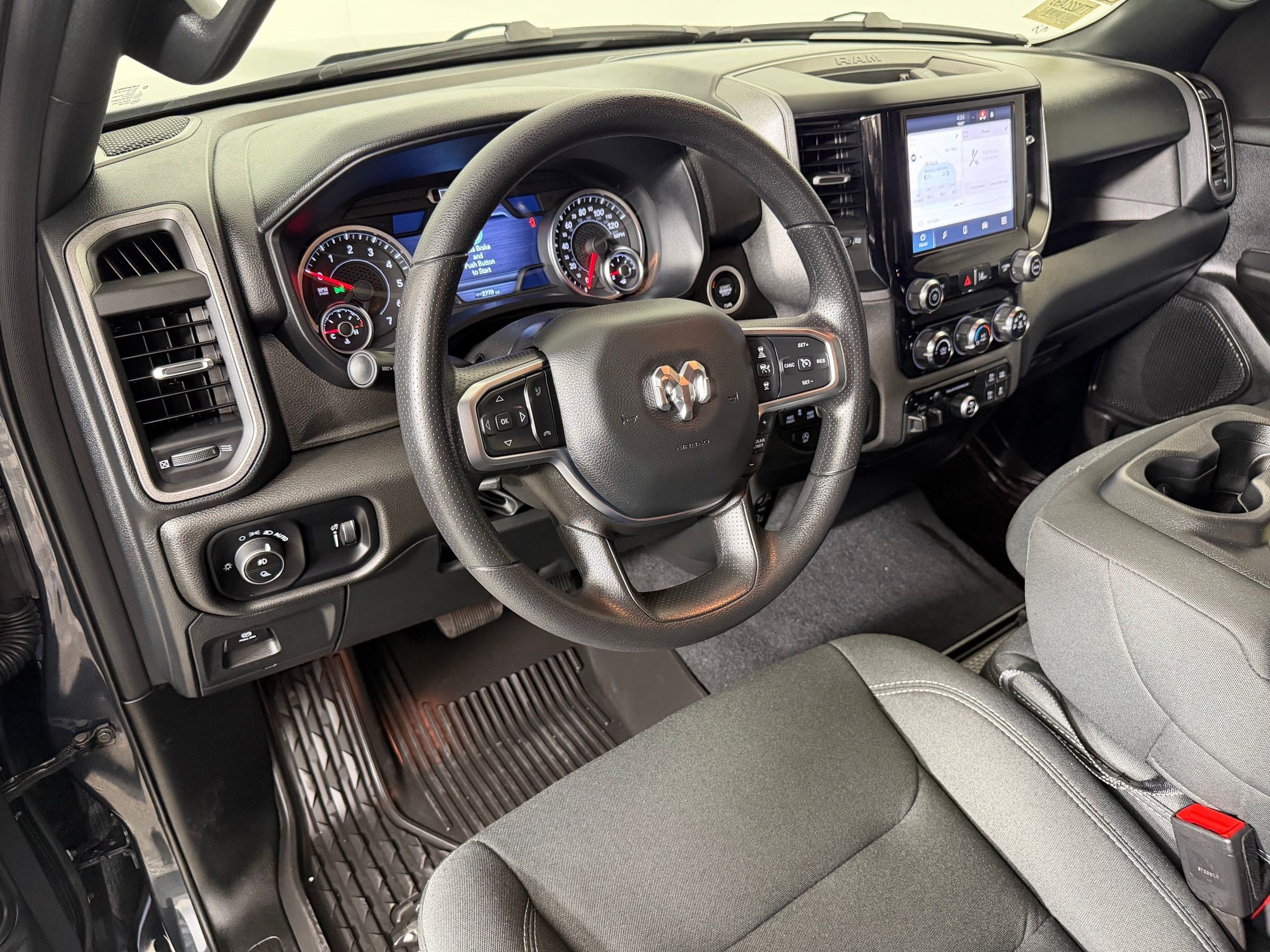 Used 2026 RAM 1500 Warlock AWD/4WD image 4
