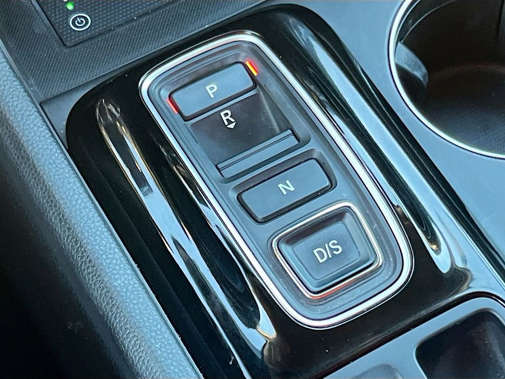 Used 2025 Honda Pilot EX-L image 16