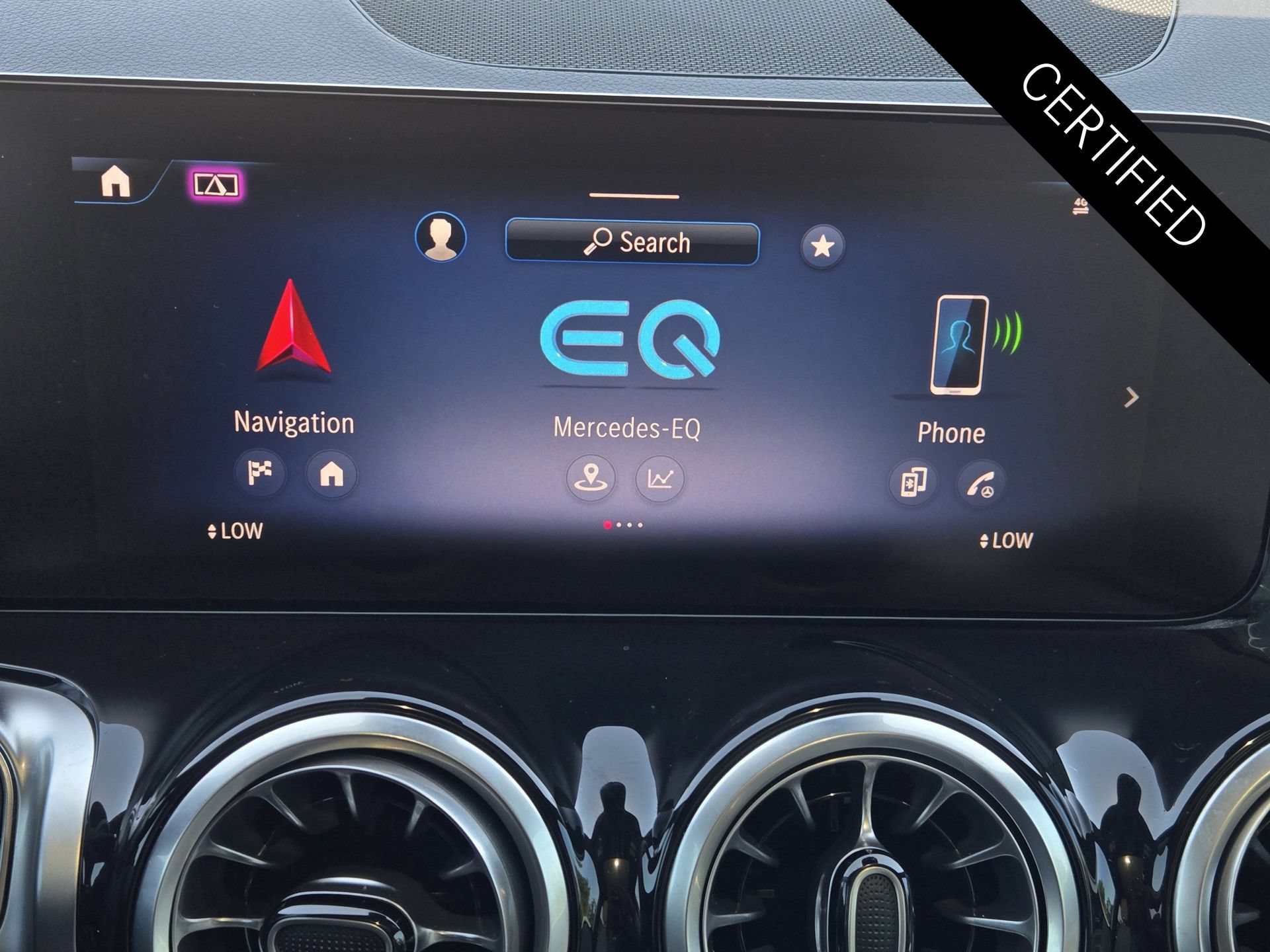 Used 2025 Mercedes-Benz EQB 300 4MATIC image 16