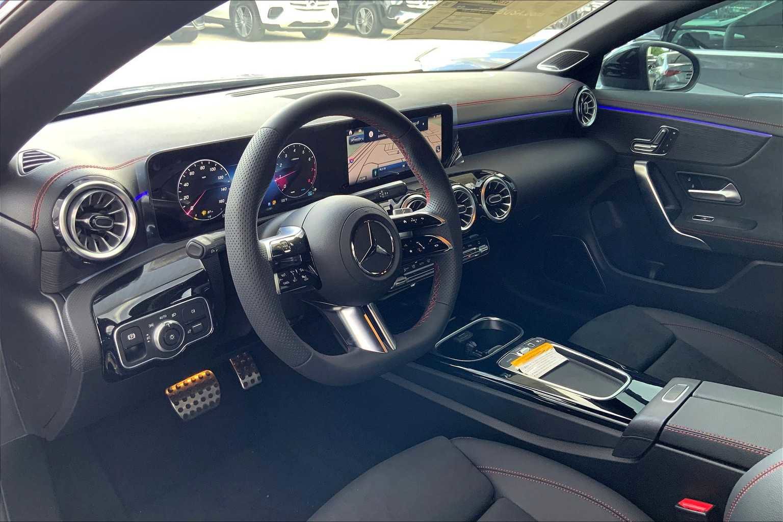 Used 2025 Mercedes-Benz CLA 250 image 10