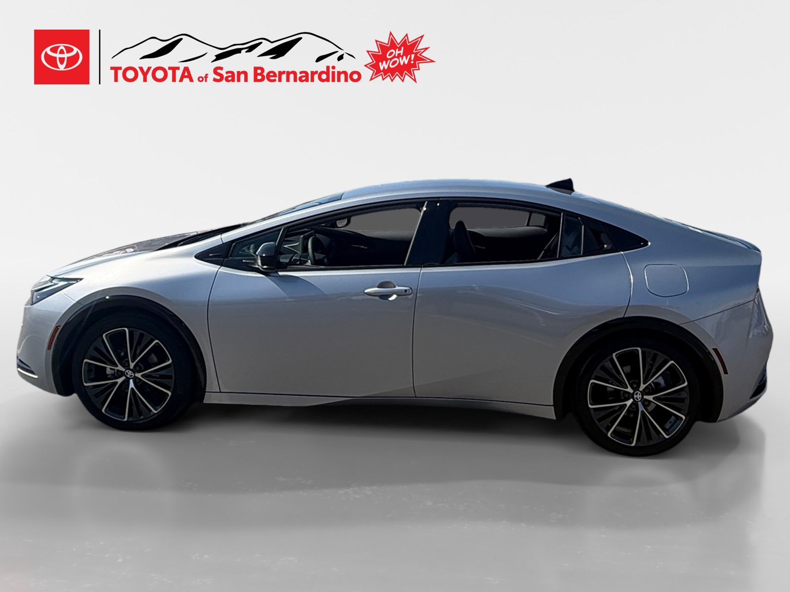 New 2027 Toyota Prius XLE FWD image 2
