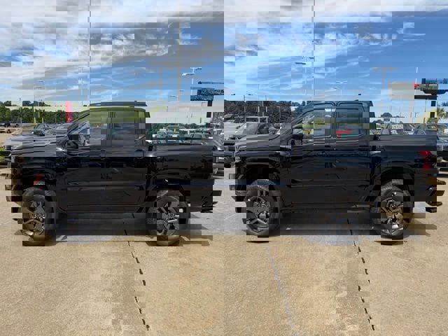 New 2026 Nissan Frontier SV image 2