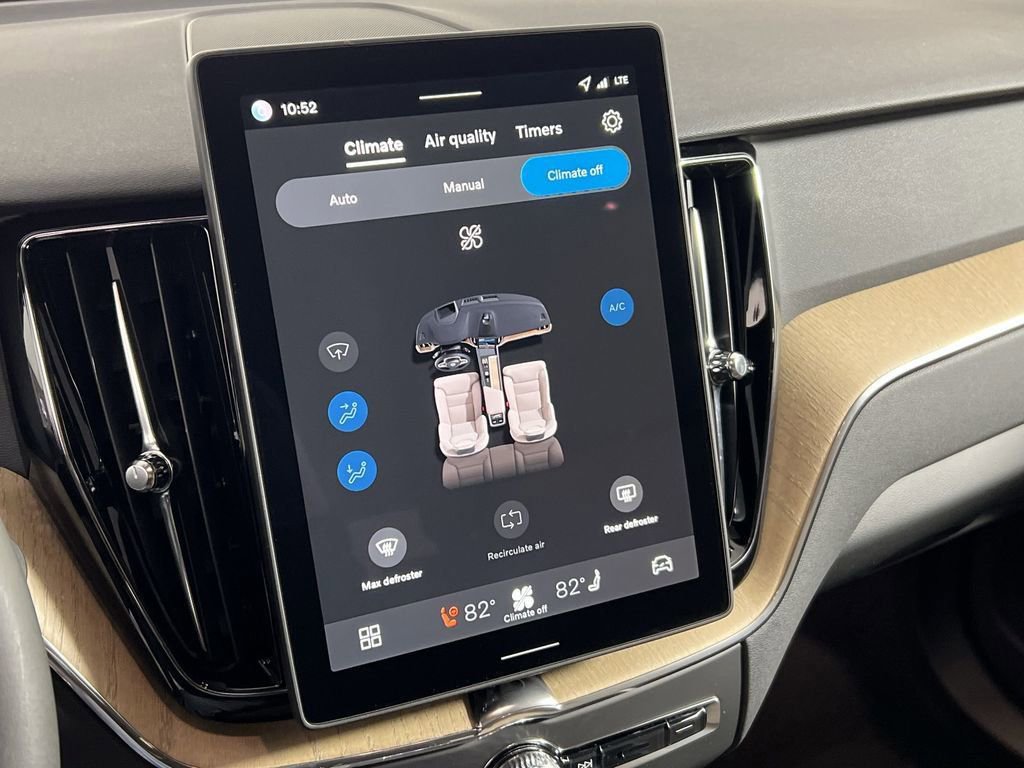 New 2026 Volvo XC60 B5 Plus w/ Climate Package image 14