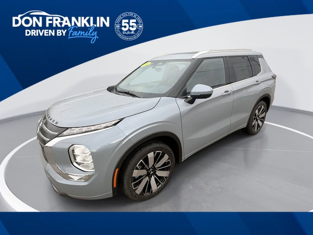New 2026 Mitsubishi Outlander SEL image 1