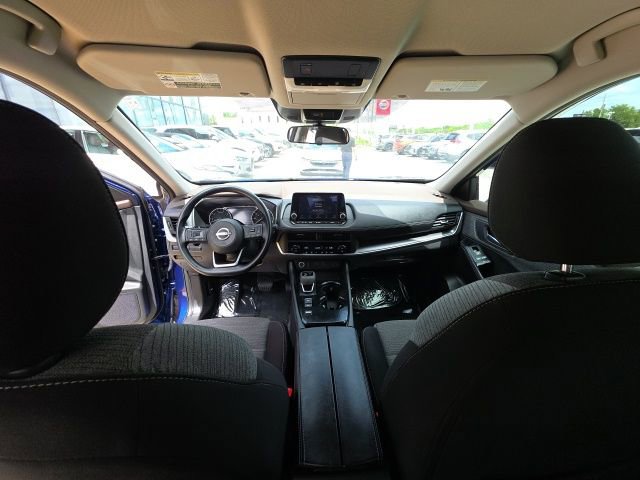 Used 2023 Nissan Rogue SV image 25