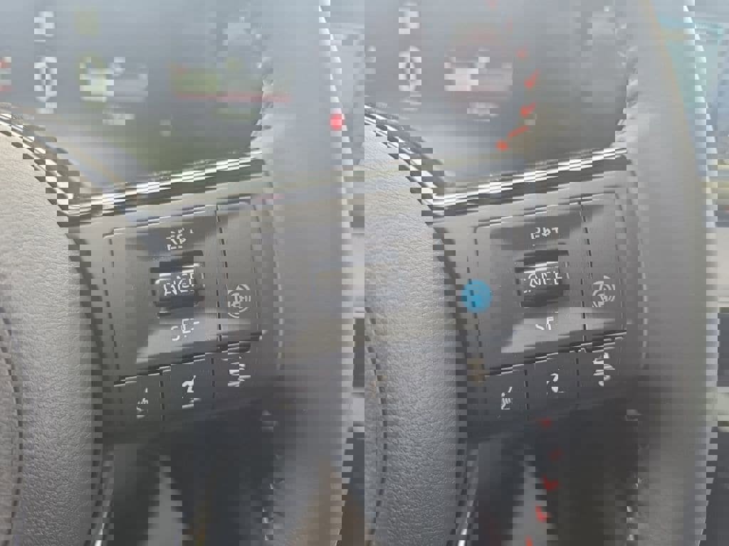 New 2026 Nissan Kicks SR w/ Cold Weather Package image 22