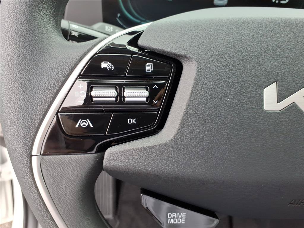 New 2026 Kia Niro LX FWD image 20