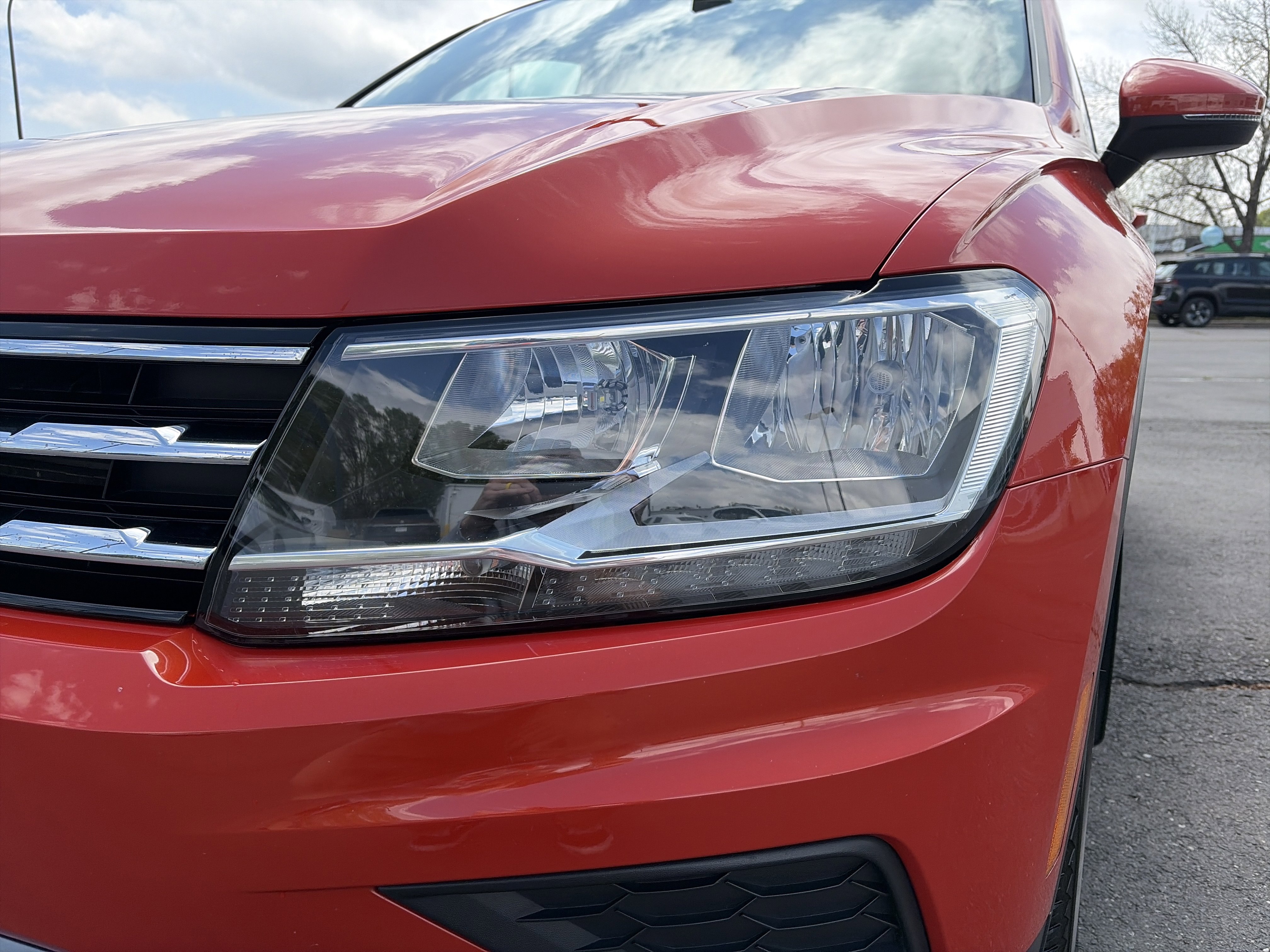 Used 2018 Volkswagen Tiguan S AWD/4WD image 9