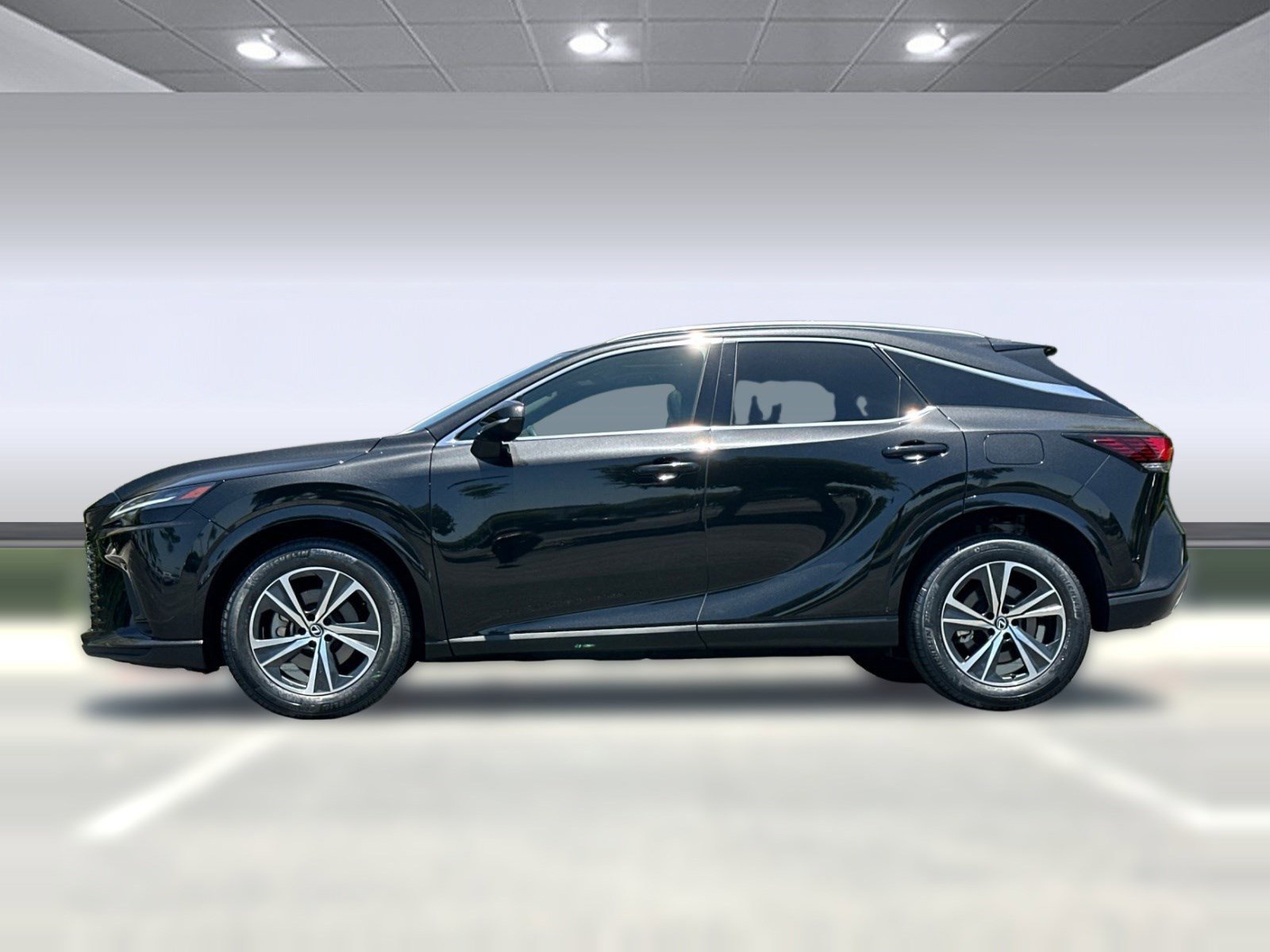 Certified 2024 Lexus RX 350 FWD w/ Technology Package image 2