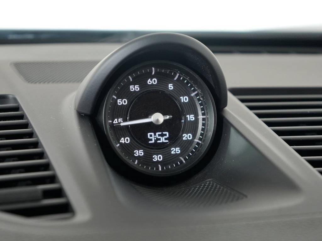 Certified 2025 Porsche 911 Carrera RWD image 37