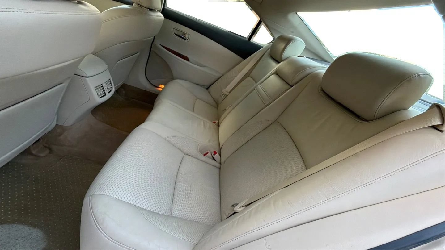 Used 2010 Lexus ES 350 FWD image 25