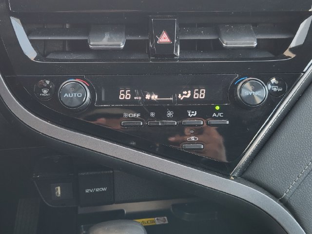 Used 2024 Toyota Camry XSE FWD image 17