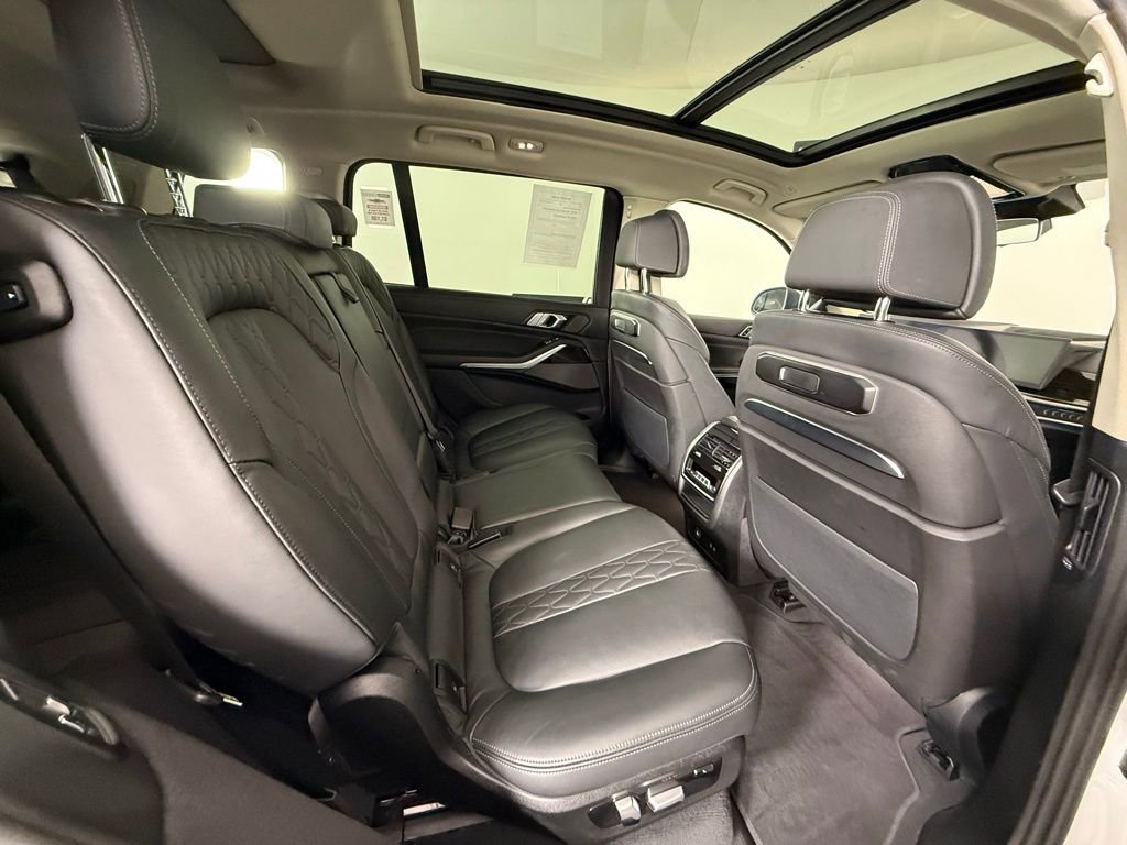 Used 2025 BMW X7 xDrive40i image 20