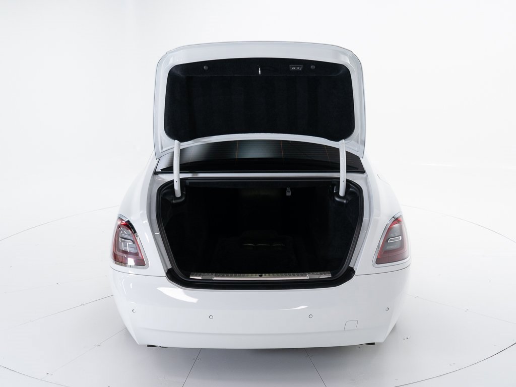 Certified 2022 Rolls-Royce Ghost w/ Ghost Package image 51