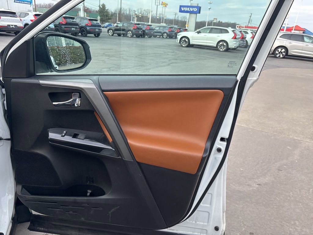 Used 2017 Toyota RAV4 SE w/ Power Special Value Package image 30