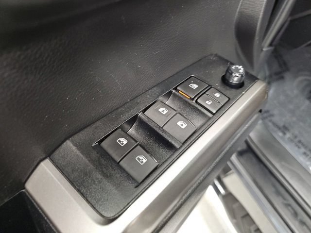 Certified 2023 Toyota Tacoma SR5 AWD/4WD image 13