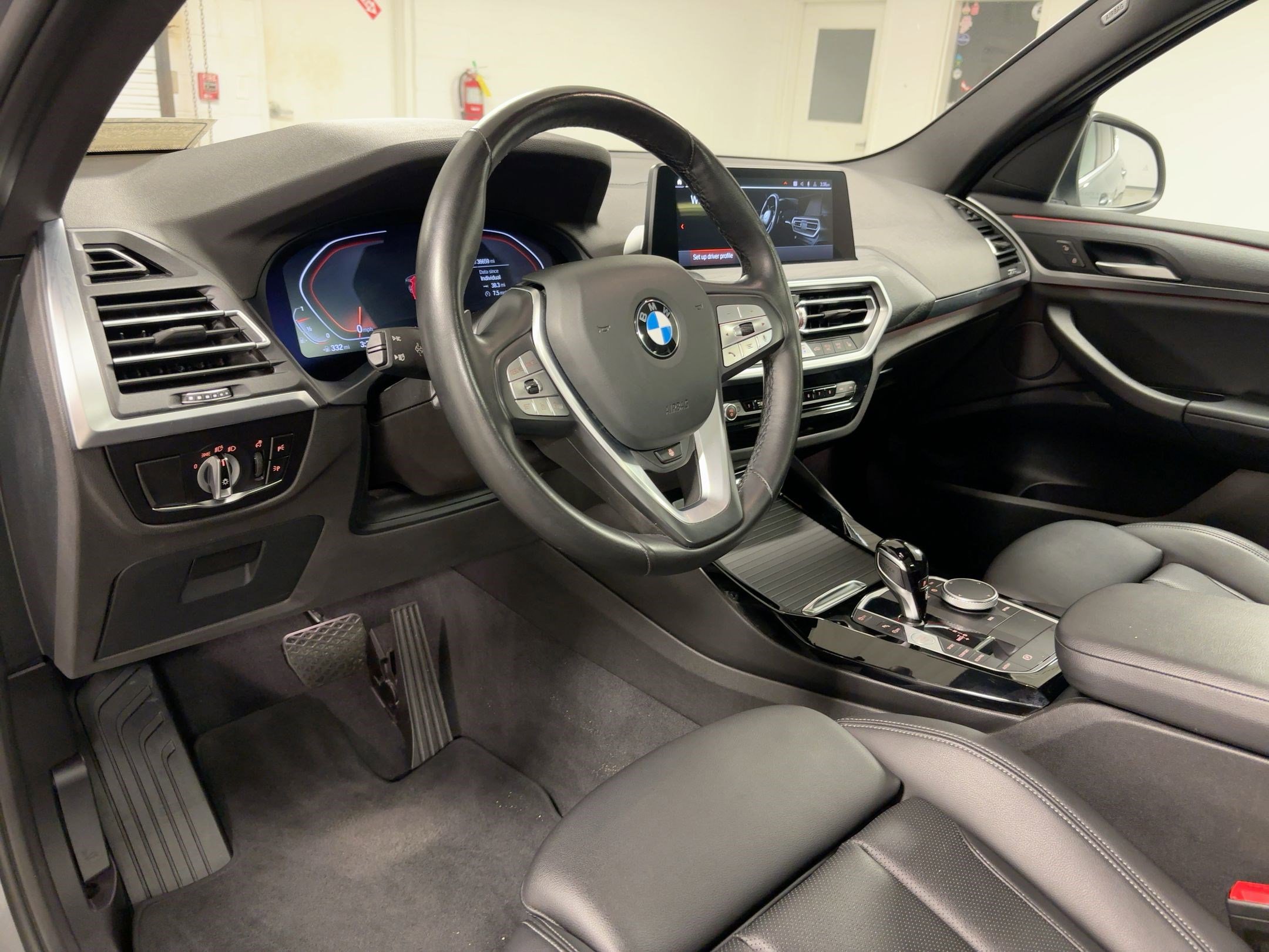 Used 2024 BMW X3 sDrive30i image 4