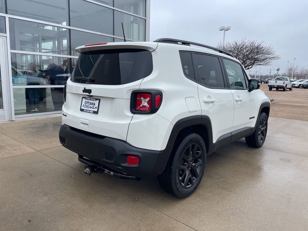 Used 2023 Jeep Renegade Altitude w/ Sun/Sound Group AWD/4WD image 5