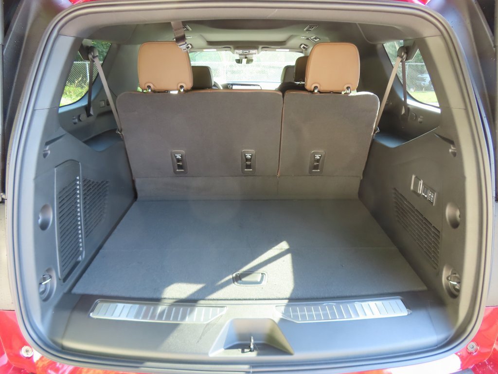 New 2026 Chevrolet Suburban High Country image 22