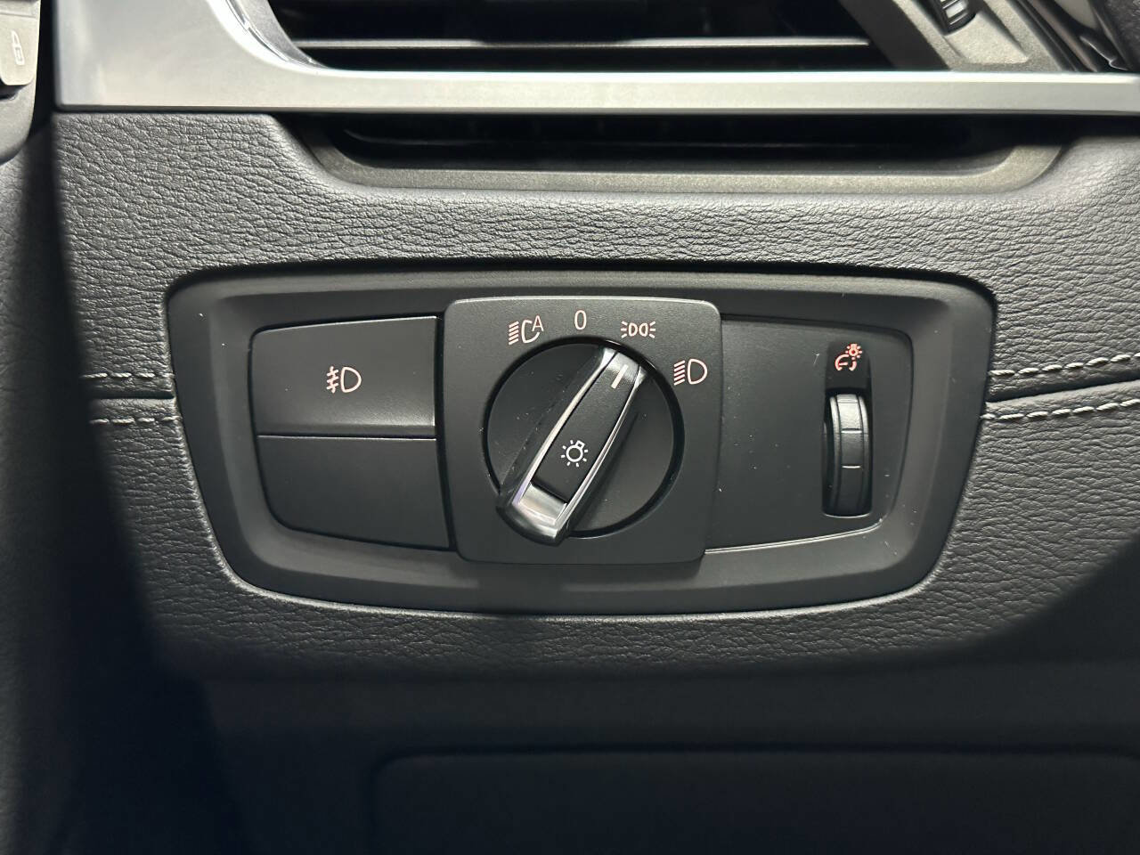 Used 2019 BMW X2 xDrive28i w/ Convenience Package image 25