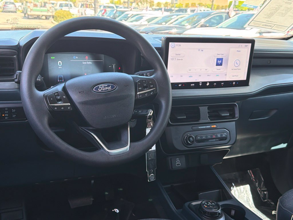 Certified 2025 Ford Maverick XL FWD image 32