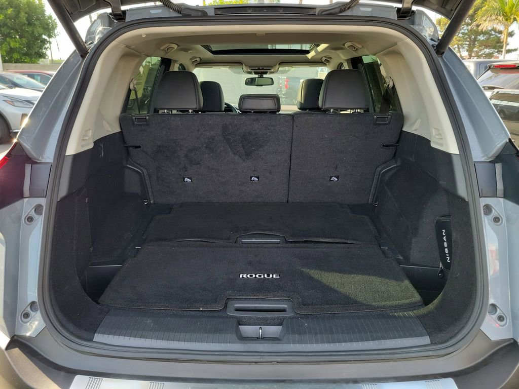 Used 2023 Nissan Rogue SL w/ SL Premium Package image 23