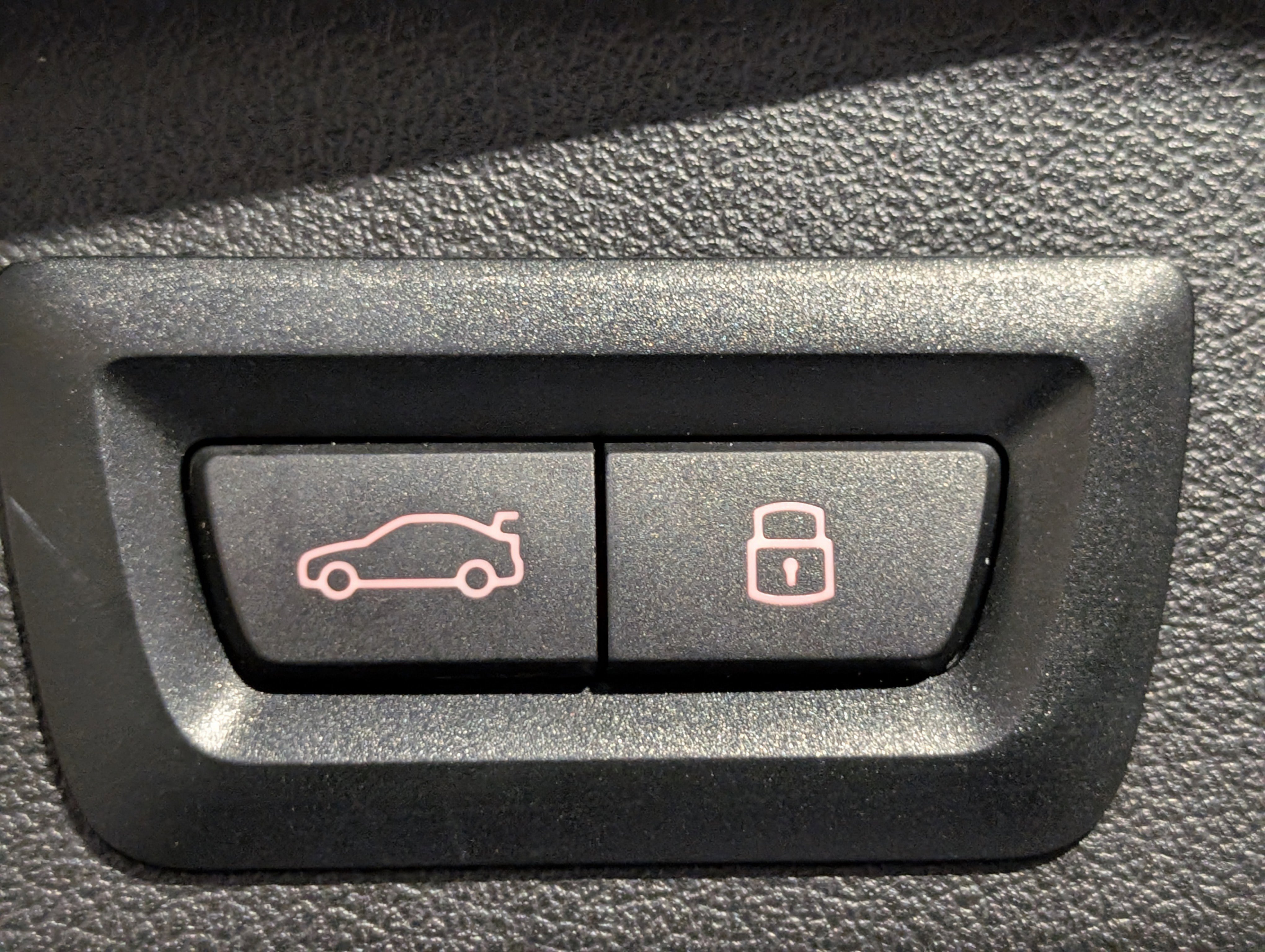 Used 2024 BMW X5 M60i w/ Climate Comfort Package image 24