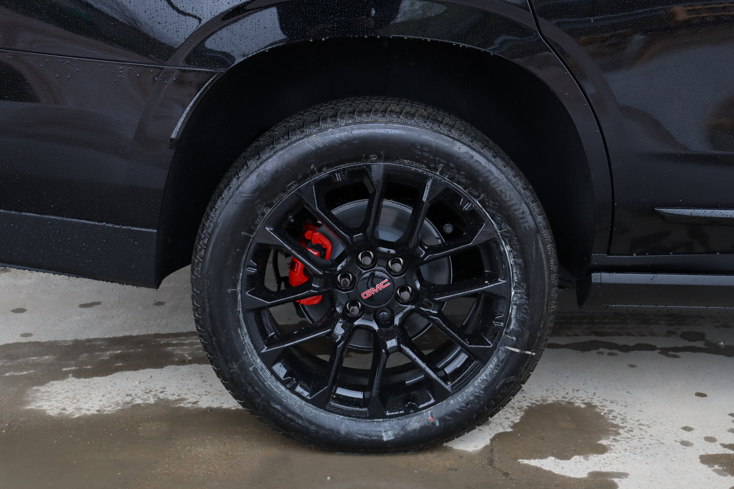 New 2026 GMC Yukon Denali w/ Sun & Power Step Package image 8