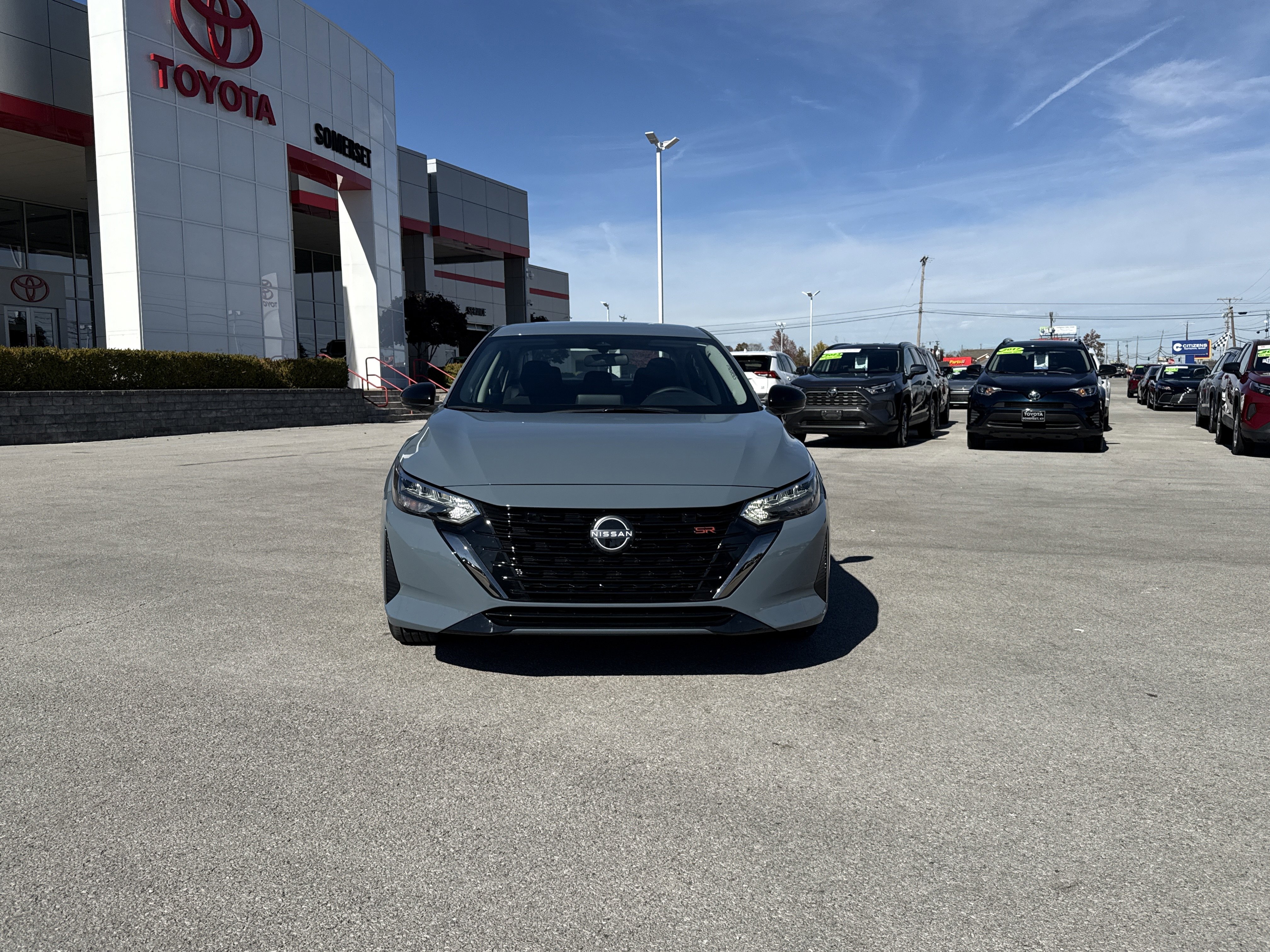 Used 2025 Nissan Sentra SR image 8