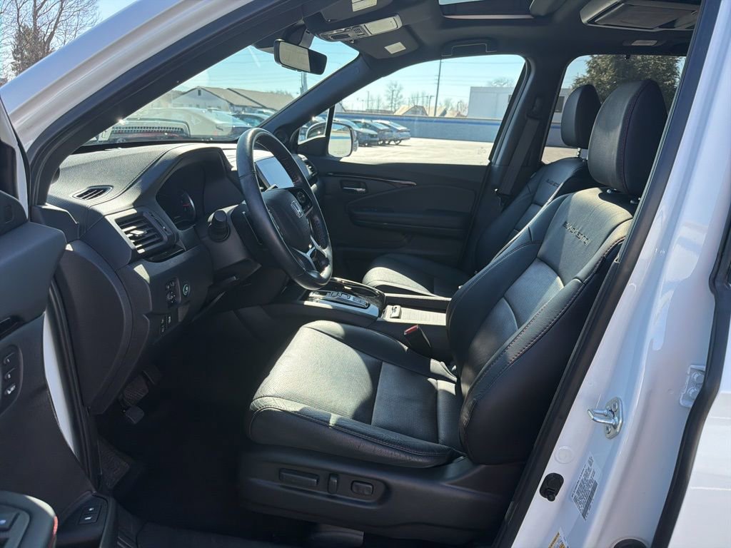 Certified 2021 Honda Pilot Black Edition image 17