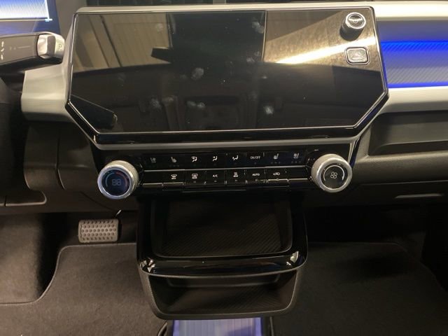 New 2027 Chevrolet Bolt RS FWD image 21