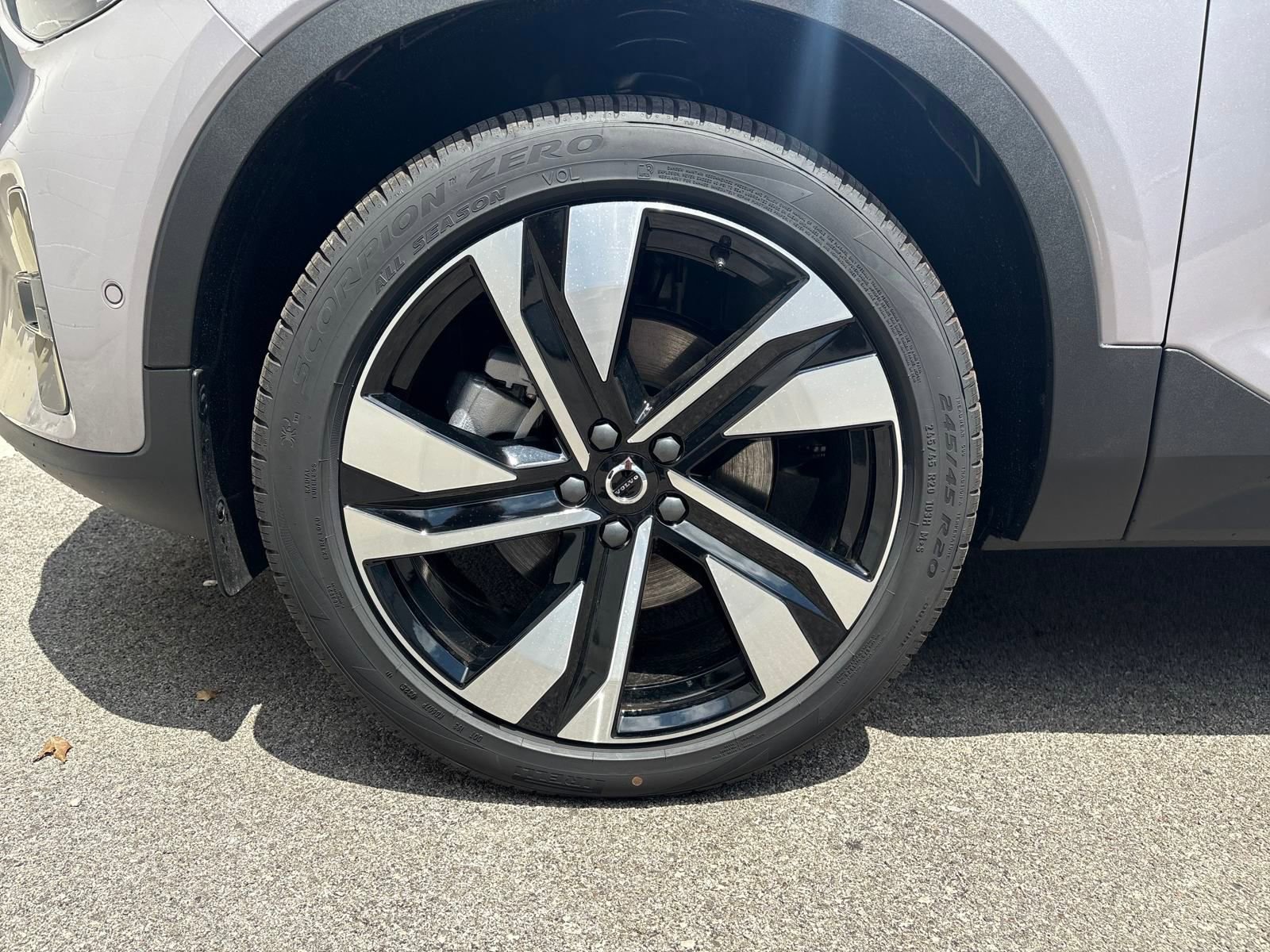 New 2026 Volvo XC40 B5 Ultra w/ Climate Package image 35